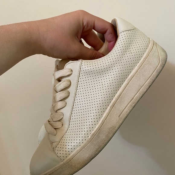 STEVE MADDEN DODGER CREAM IVORY PERFORATED FASHION SNEAKERS SIZE 8.5 - Picture 5 of 7